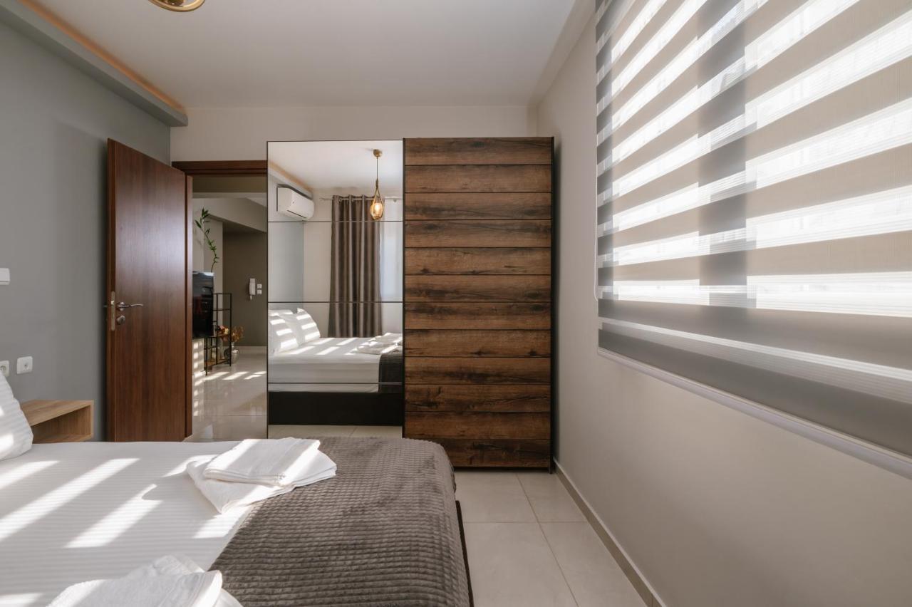 Unique1 - Two Bedroom Private Lux City Apartment Iraklion Buitenkant foto