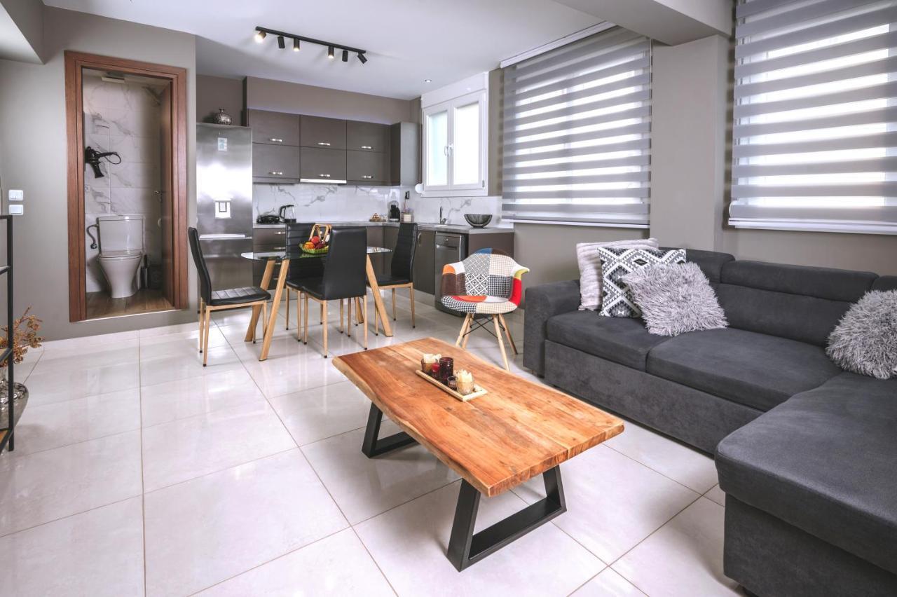 Unique1 - Two Bedroom Private Lux City Apartment Iraklion Buitenkant foto